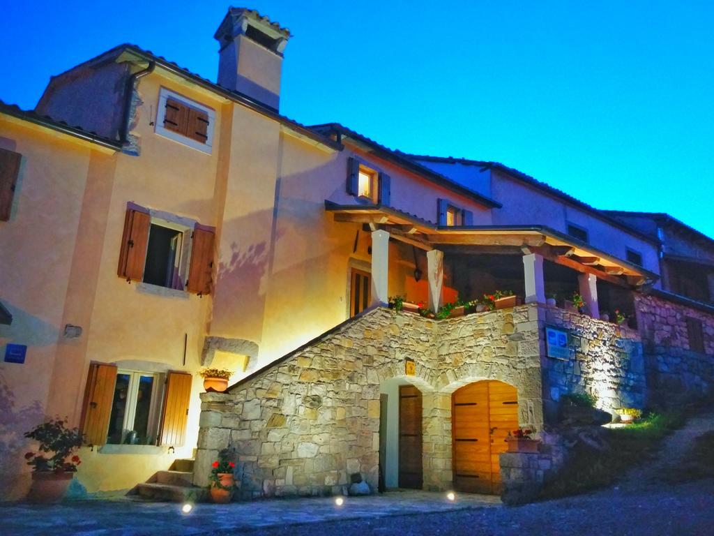Apartment Hum-The Smallest Town In The World エクステリア 写真